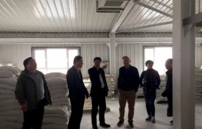 中國建材總院崔琪院長等參觀和一硅藻泥研發基地