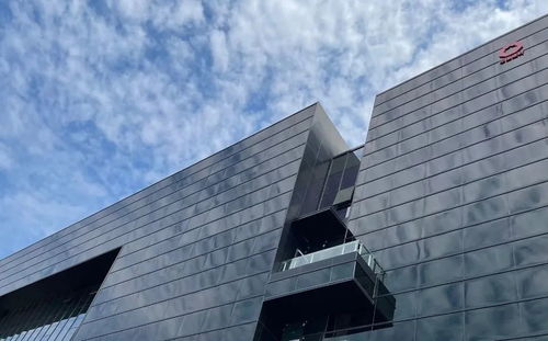 中國建材集團 故事 辦實事 暖人心 凱盛科技 踐行 雙碳 目標,建成上海首個薄膜光伏建筑一體化項目